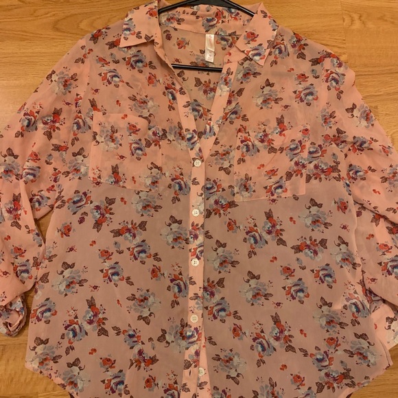 Top - Picture 3 of 4